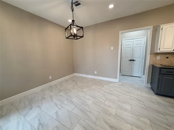 $3,600 | 2112 Stonegate Drive, Carrollton, TX 75010