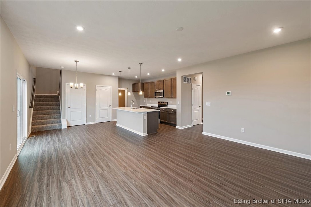 8220 Crescent Cove Charlestown, IN 47111 - Photo 14 of 31