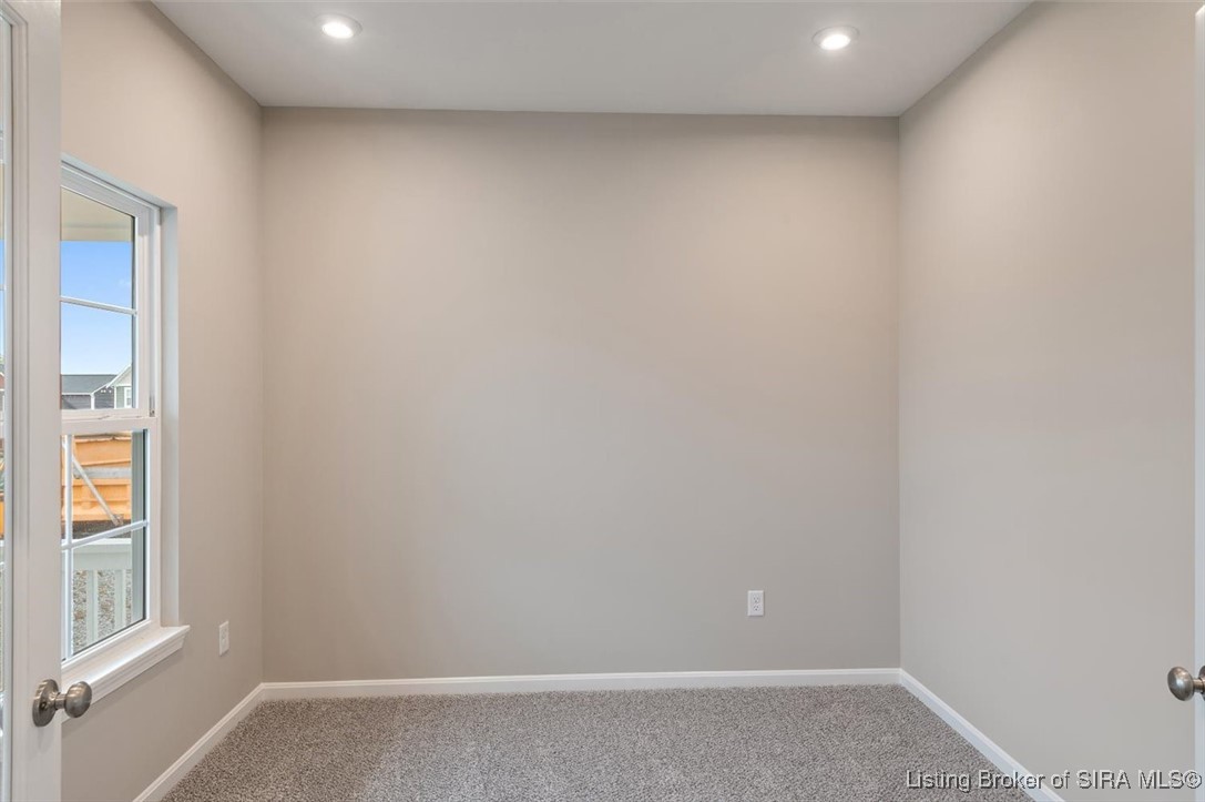 8220 Crescent Cove Charlestown, IN 47111 - Photo 16 of 31