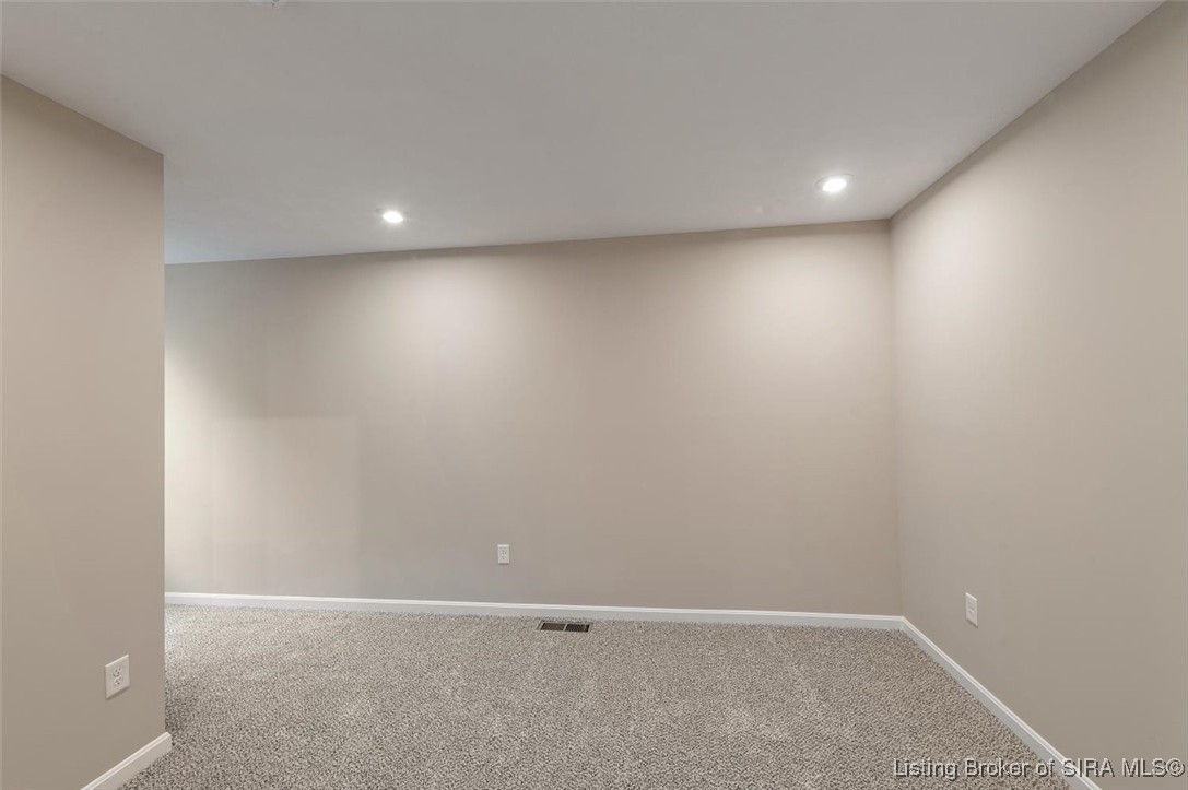 8220 Crescent Cove Charlestown, IN 47111 - Photo 24 of 31