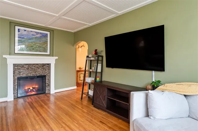 $225,000 | 99 Chesterton Road, Greece, NY 14626