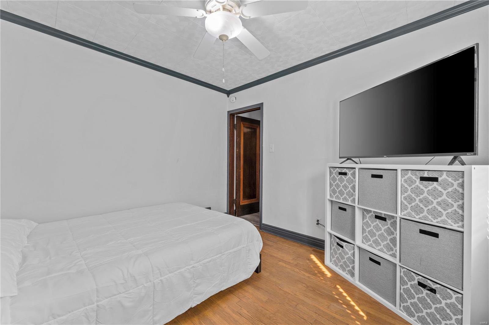 9340 MacKenzie Road St. Louis, MO 63123 - Photo 17 of 26 Gallery Image 17