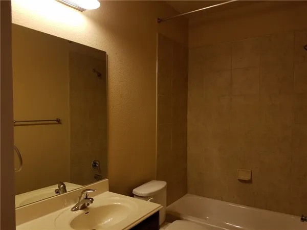 $2,300 | 743 Easton Drive, San Marcos, TX 78666