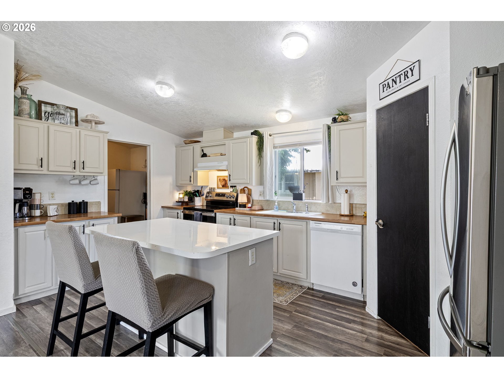 426 Cedar Street Yoncalla, OR 97499 - Photo 9 of 46