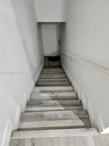 $2,300 | 7956 West 29th Lane, Unit 2015, Hialeah, FL 33018