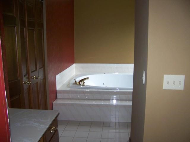 51305 Lilac Road South Bend, IN 46628 - Photo 13 of 21 Gallery Image 13