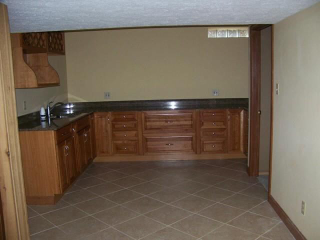 51305 Lilac Road South Bend, IN 46628 - Photo 17 of 21 Gallery Image 17
