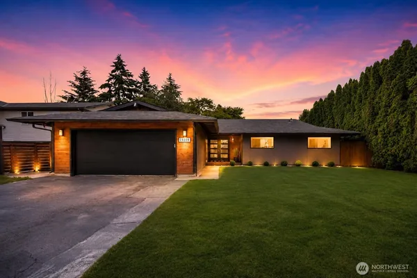 $620,000 | 25330 32nd Place South, Kent, WA 98032