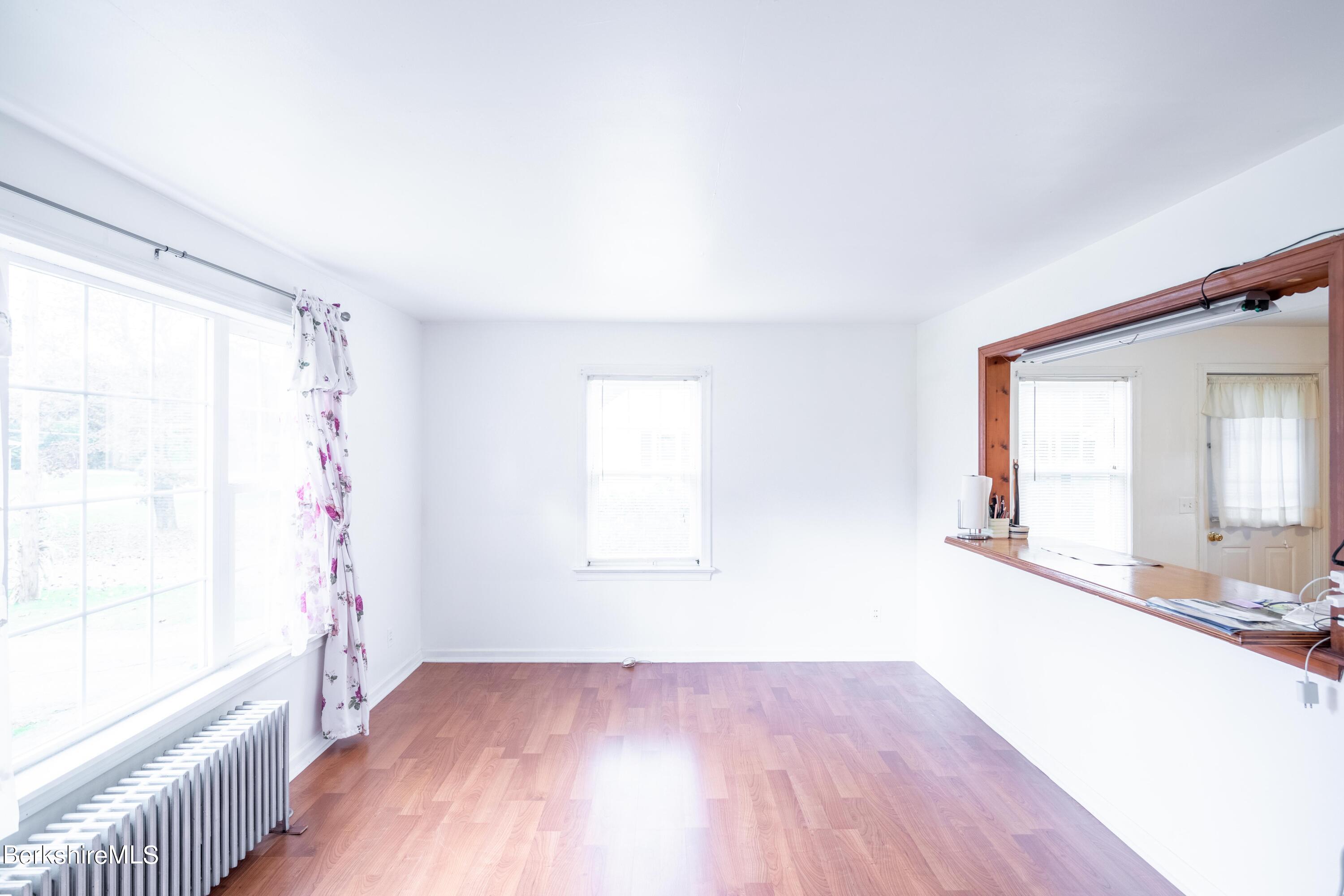 276 Cheshire Road Pittsfield, MA 01201 - Photo 12 of 24 276 Cheshire -7