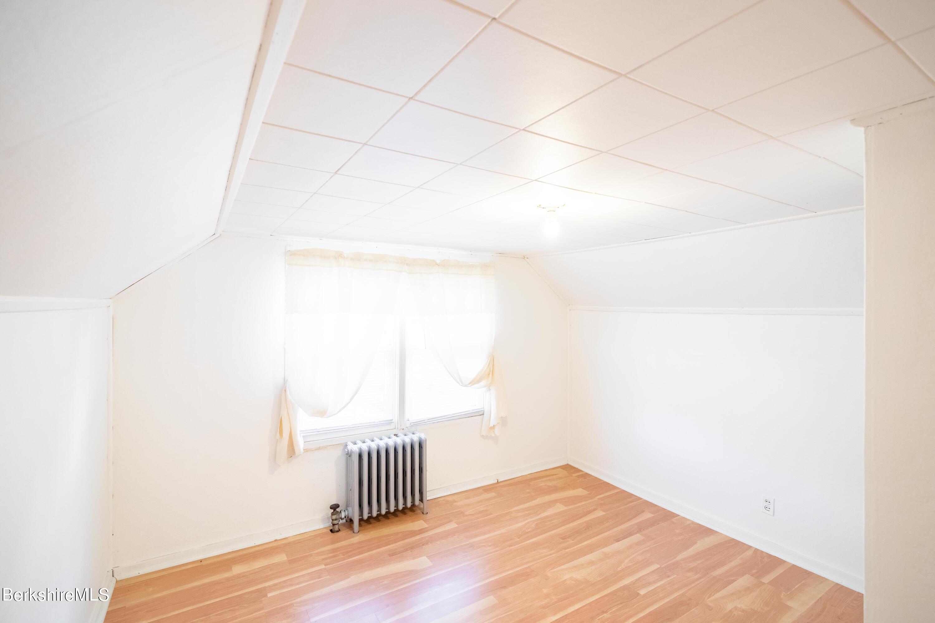 276 Cheshire Road Pittsfield, MA 01201 - Photo 19 of 24 Bedroom 3