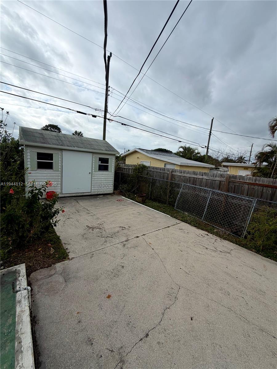 935 Churchill Road West Palm Beach, FL 33405 - Photo 7 of 10 a view of a outdoor space