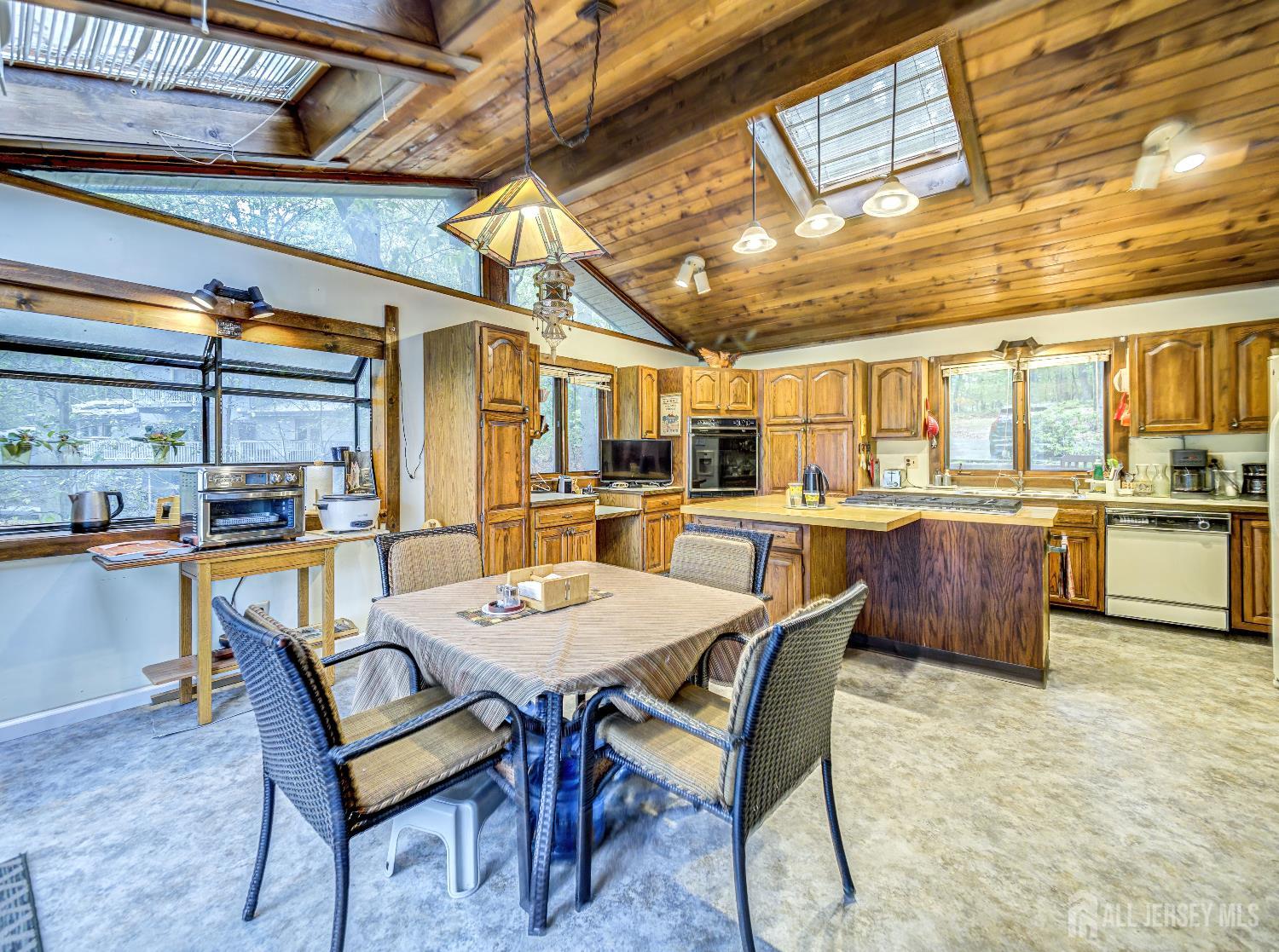 151 Sand Hills Road Monmouth Junction, NJ 08852 - Photo 12 of 26 Gallery Image 12
