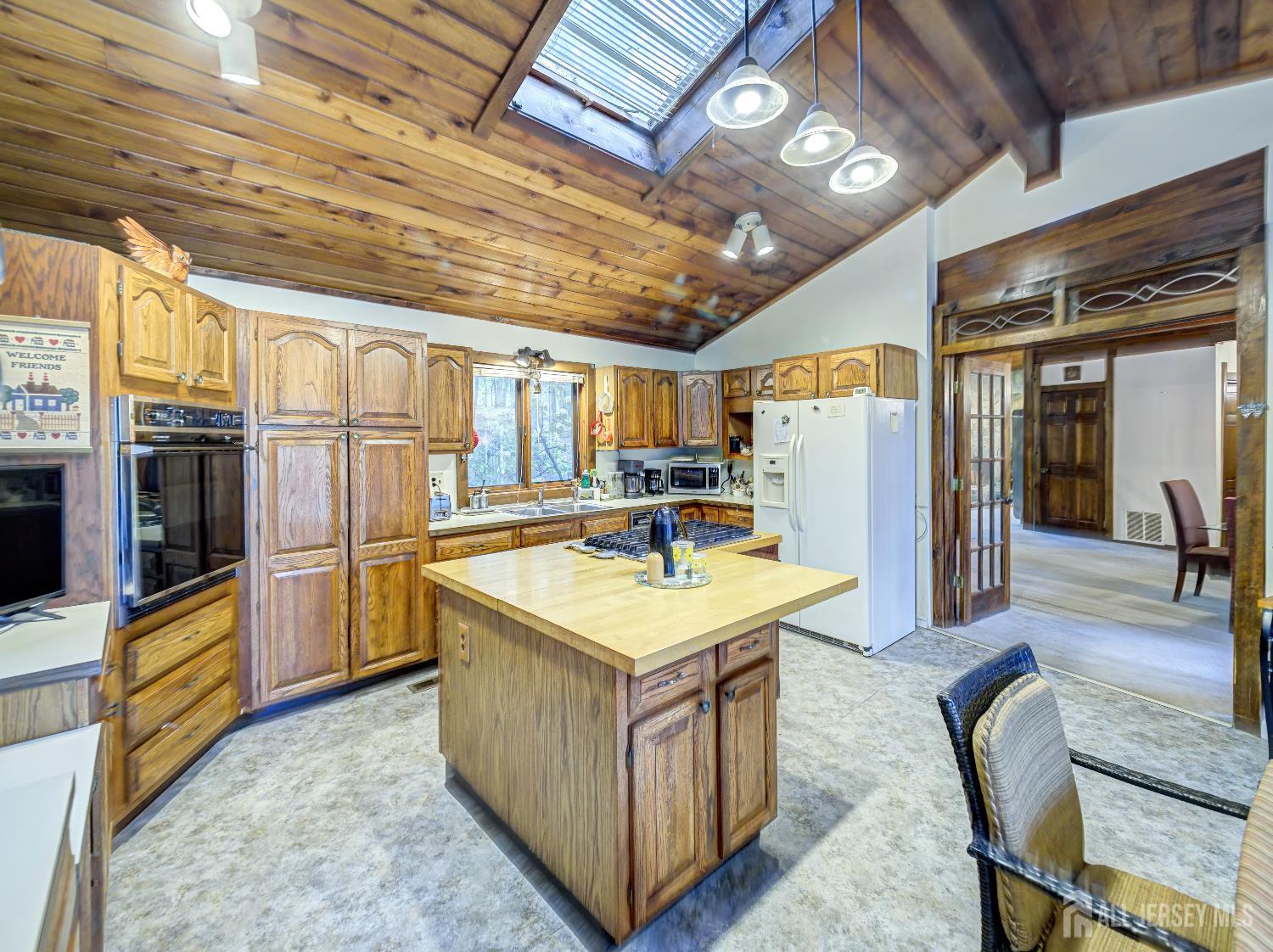 151 Sand Hills Road Monmouth Junction, NJ 08852 - Photo 9 of 26 Gallery Image 9
