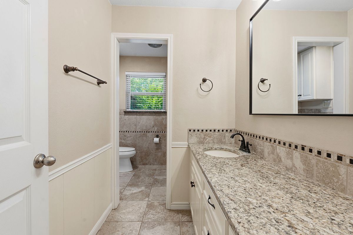 2002 Terry Lane Georgetown, TX 78628 - Photo 24 of 34