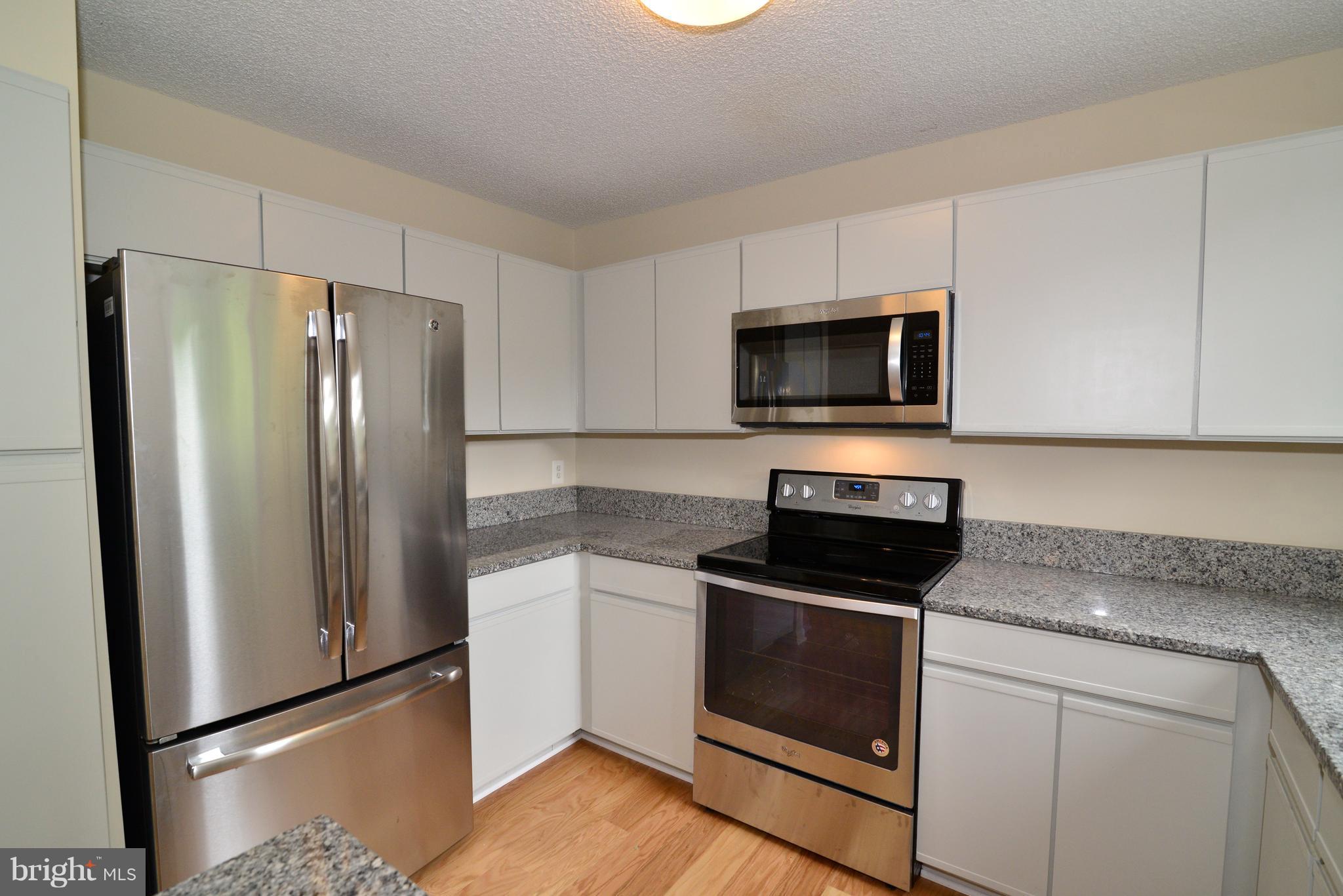11701 Summerchase Circle, Unit 1701D Reston, VA 20194 - Photo 5 of 18 Kitchen