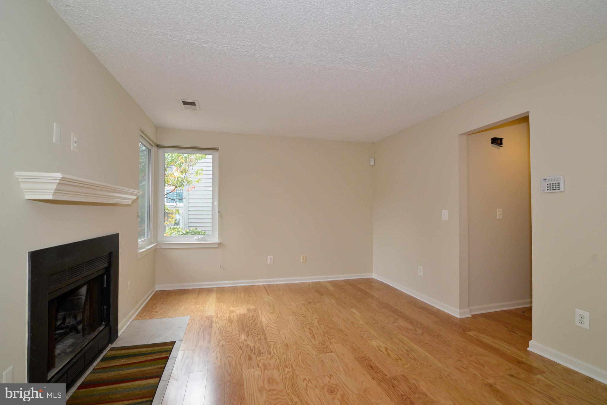 11701 Summerchase Circle, Unit 1701D Reston, VA 20194 - Photo 9 of 18 Fresh Paint
