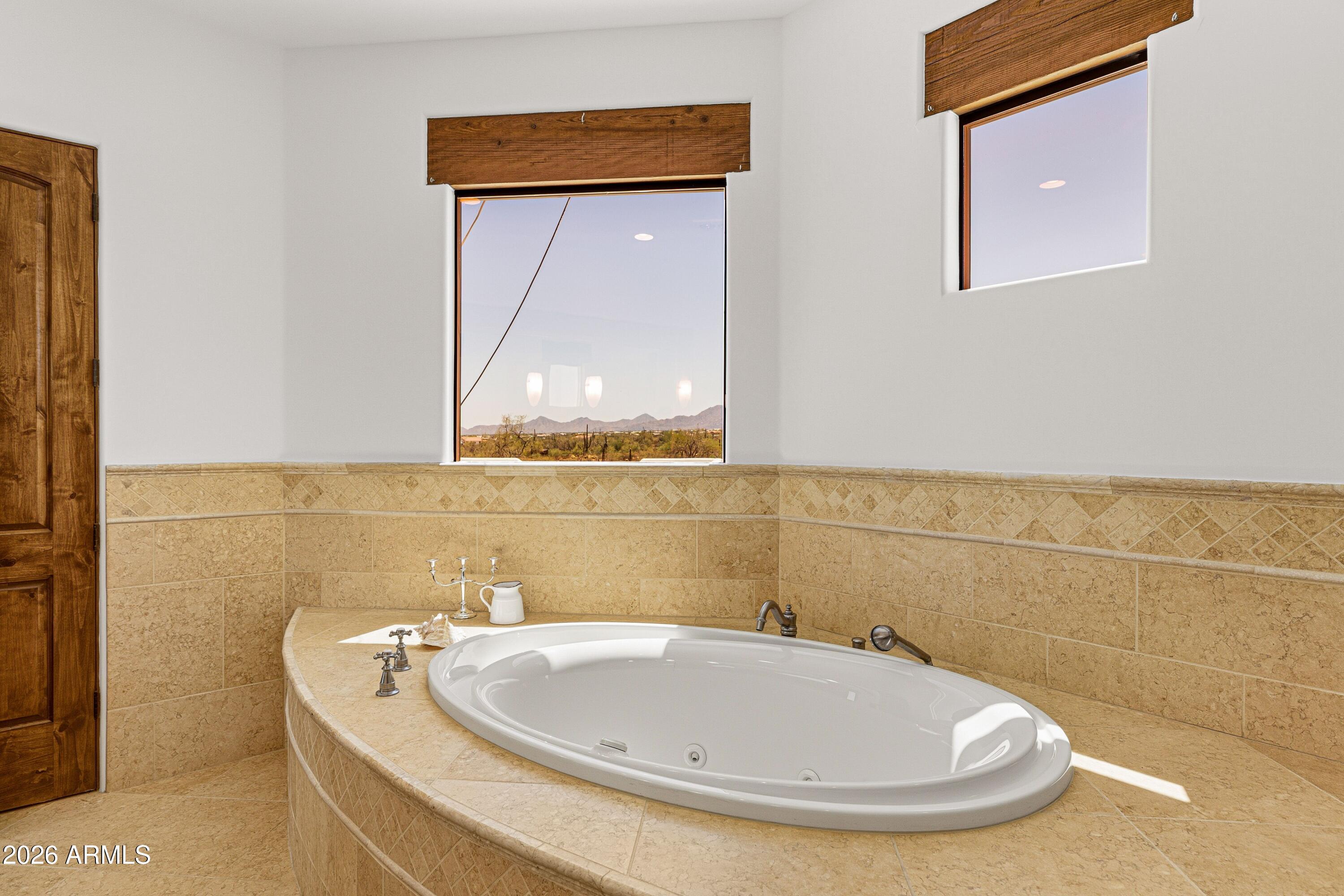 17506 East Rancho Tierra Drive Rio Verde, AZ 85263 - Photo 42 of 96 Soaking Tub