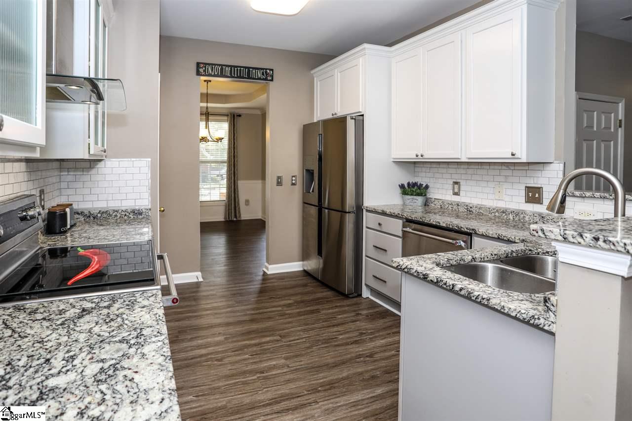 210 Tanner Chase Way Greenville, SC 29607 - Photo 14 of 36 Gallery Image 14