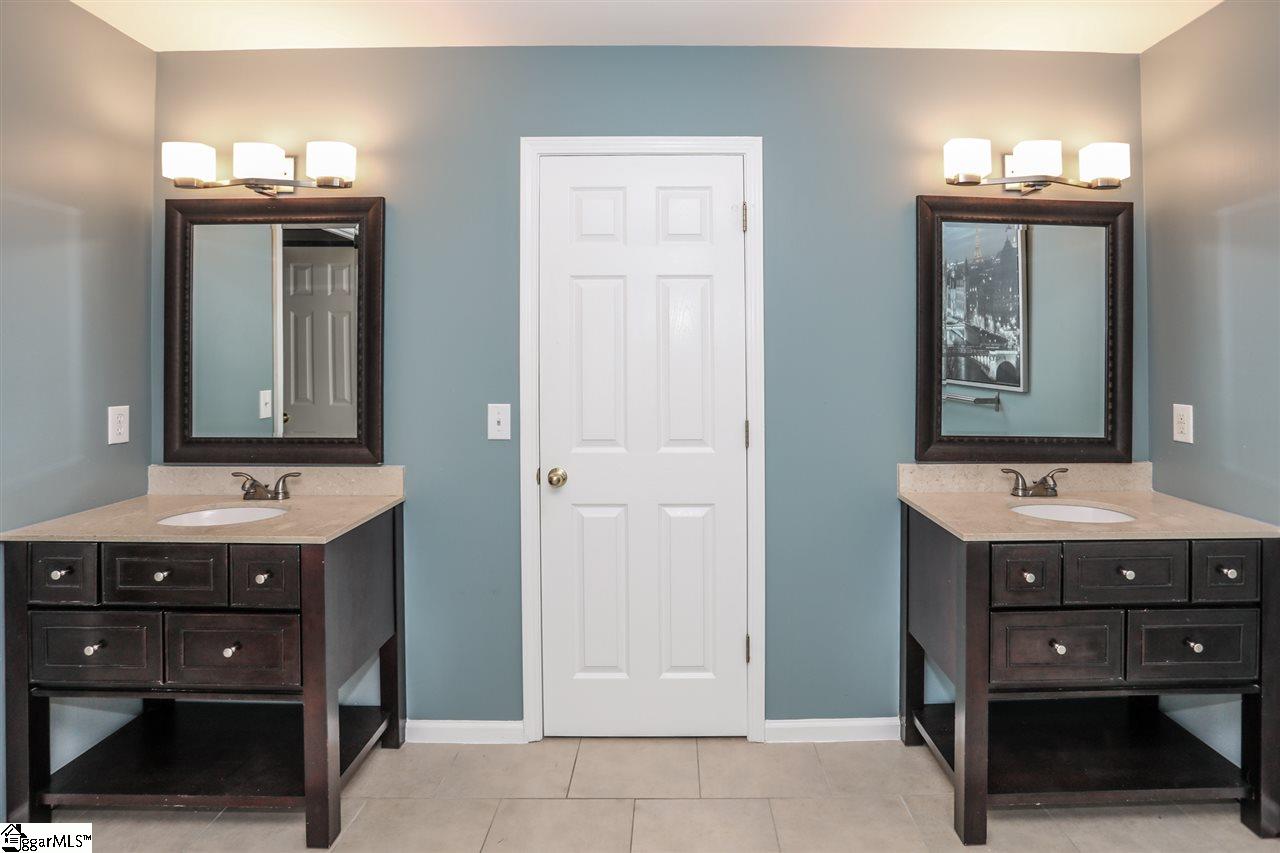 210 Tanner Chase Way Greenville, SC 29607 - Photo 24 of 36 Gallery Image 24