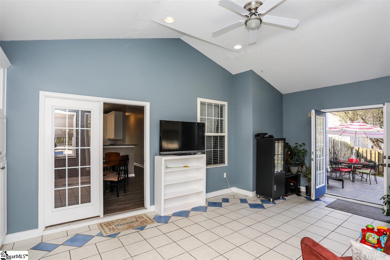 210 Tanner Chase Way Greenville, SC 29607 - Photo 34 of 36 Gallery Image 34