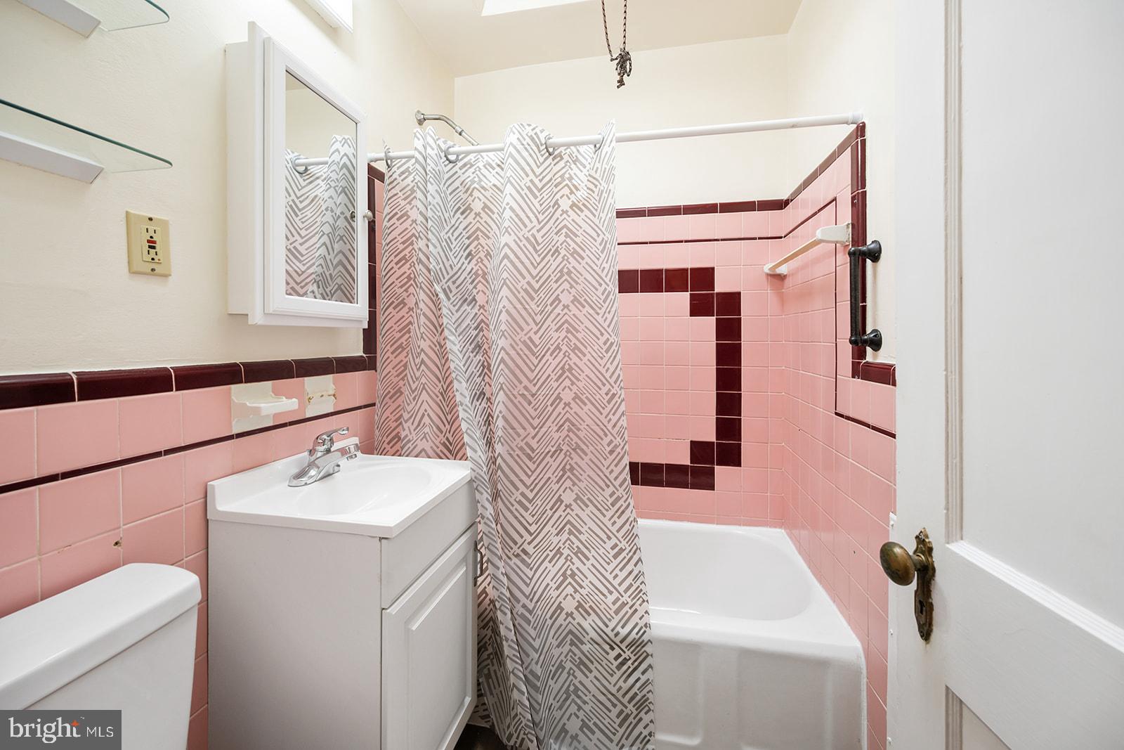 231 St Laurence Road Upper Darby, PA 19082 - Photo 16 of 22