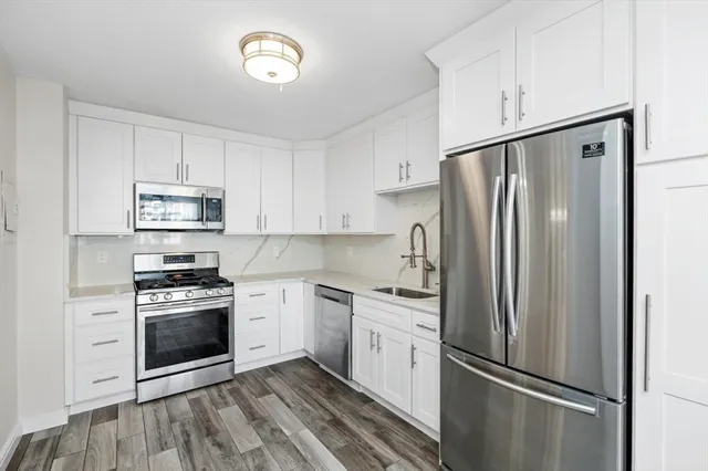 $449,000 | 280 Boylston Street, Unit 203, Newton, MA 02467