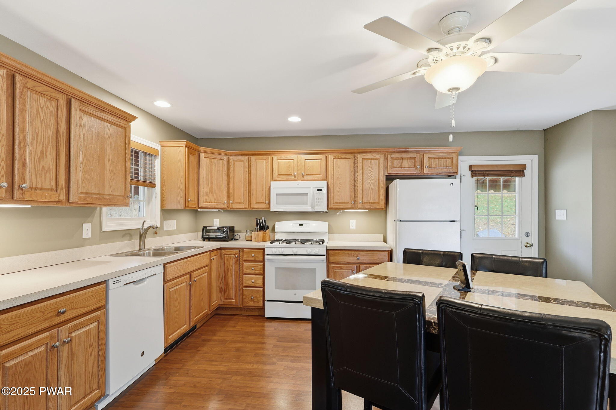 511 Towpath Road Hawley, PA 18428 - Photo 5 of 71