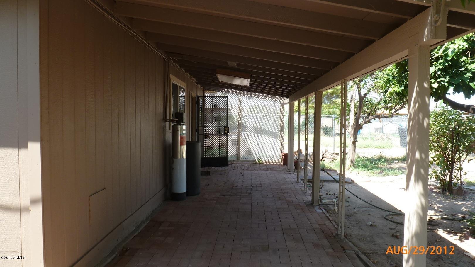 1736 East Pecan Road Phoenix, AZ 85040 - Photo 15 of 26 1736 E Pecan Rd - Covered Porch1