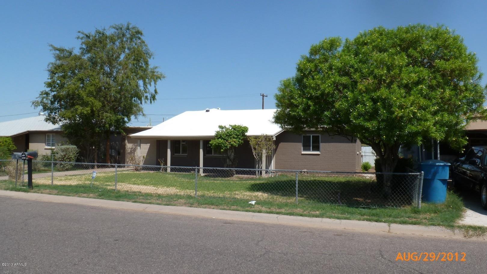 1736 East Pecan Road Phoenix, AZ 85040 - Photo 18 of 26 1736 E Pecan Rd - Front