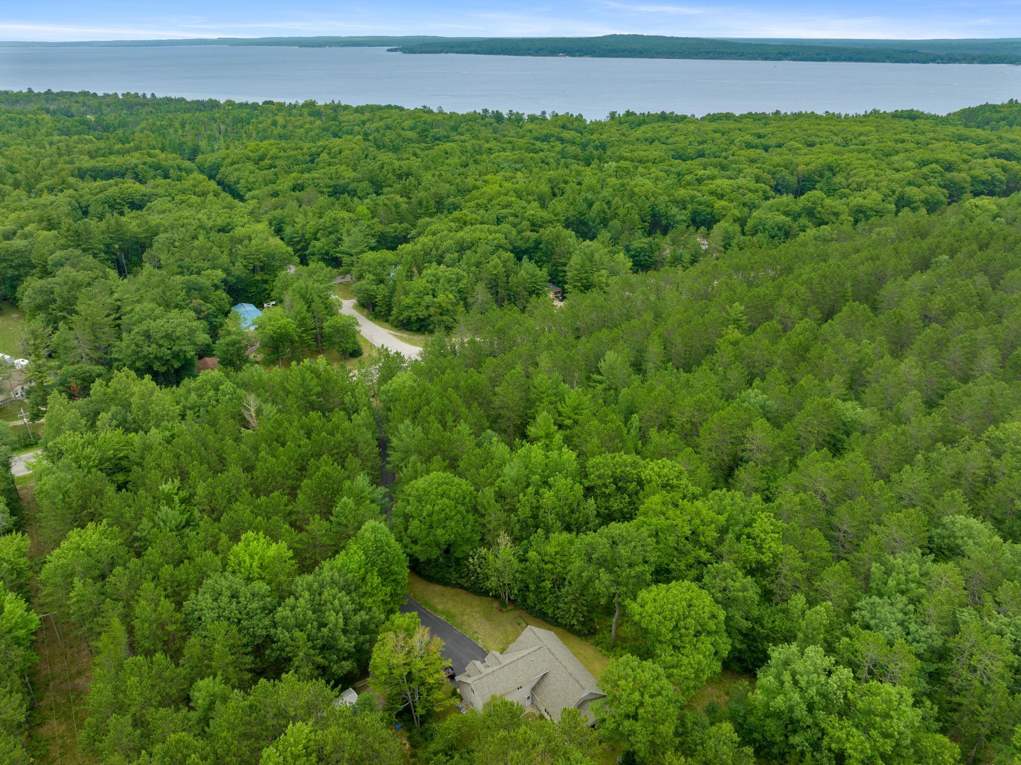 9043 Parke Road Alanson, MI 49706 - Photo 13 of 30 Gallery Image 13