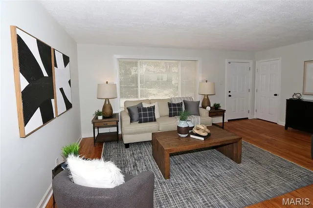 $135,000 | 221 South Harvey Avenue, St. Louis, MO 63135