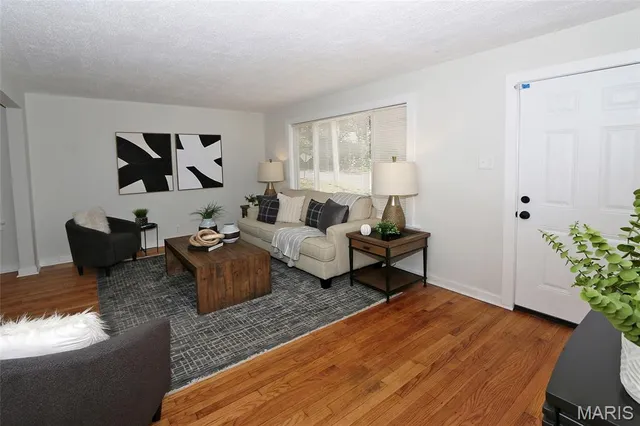 $135,000 | 221 South Harvey Avenue, St. Louis, MO 63135