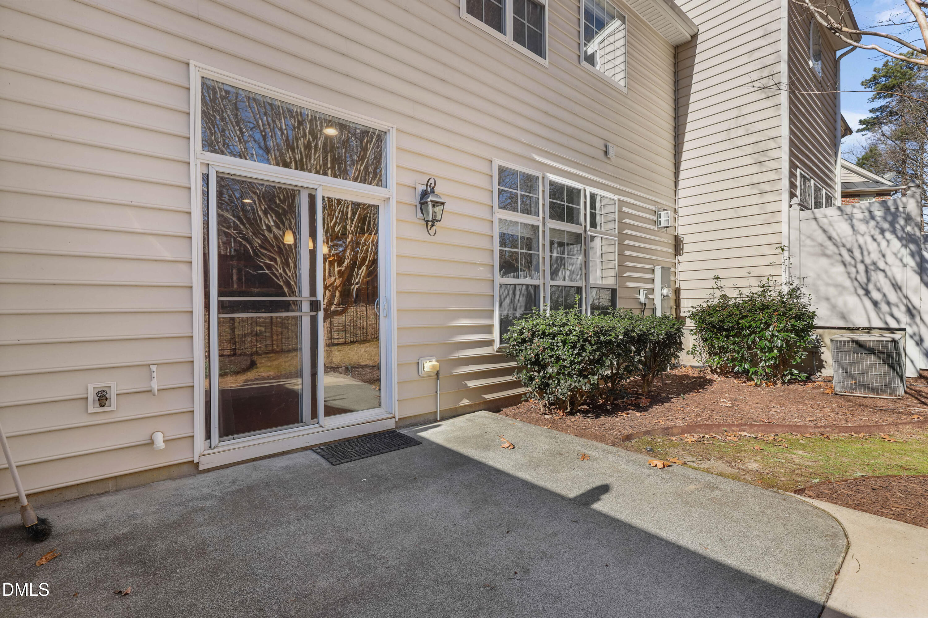 13304 Ashford Park Drive Raleigh, NC 27613 - Photo 35 of 39 33