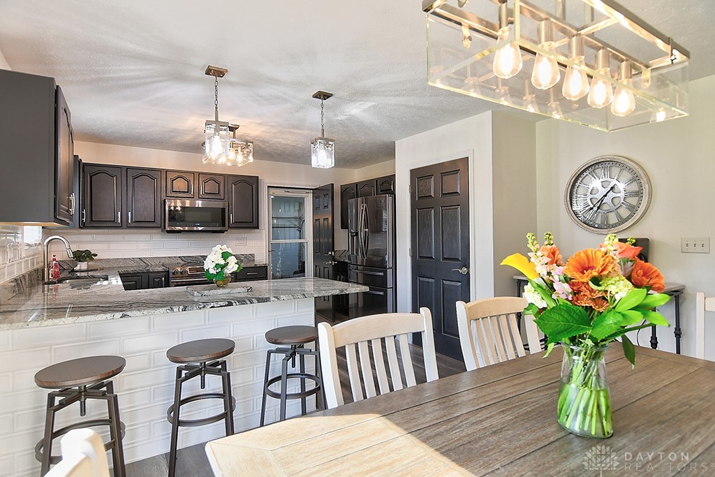 9160 Clearcreek Road Springboro, OH 45066 - Photo 8 of 32 Gallery Image 8