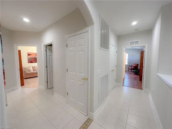 $3,000 | 8310 Big Acorn Circle, Unit 1003, Naples, FL 34119