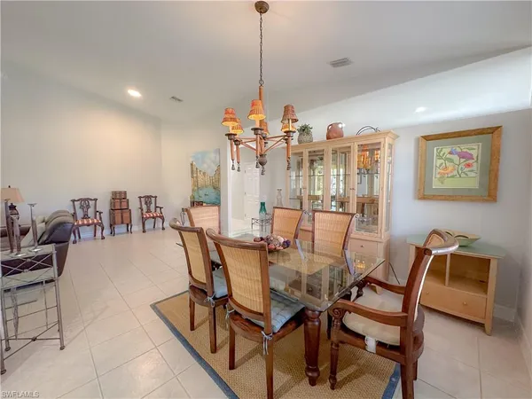 $3,200 | 8310 Big Acorn Circle, Unit 1003, Naples, FL 34119