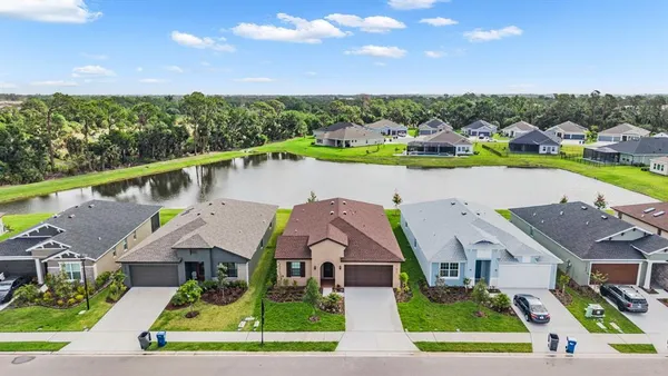 $2,950 | 11817 Moonsail Drive, Palmetto, FL 34221