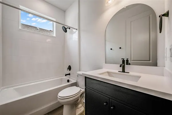 $2,950 | 11817 Moonsail Drive, Palmetto, FL 34221