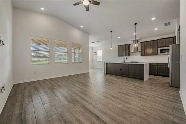 $2,950 | 11817 Moonsail Drive, Palmetto, FL 34221