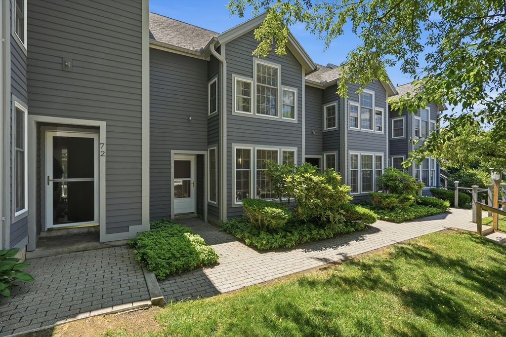 71 Amity Place, Unit 71 Amherst, MA 01002 - Photo 2 of 41