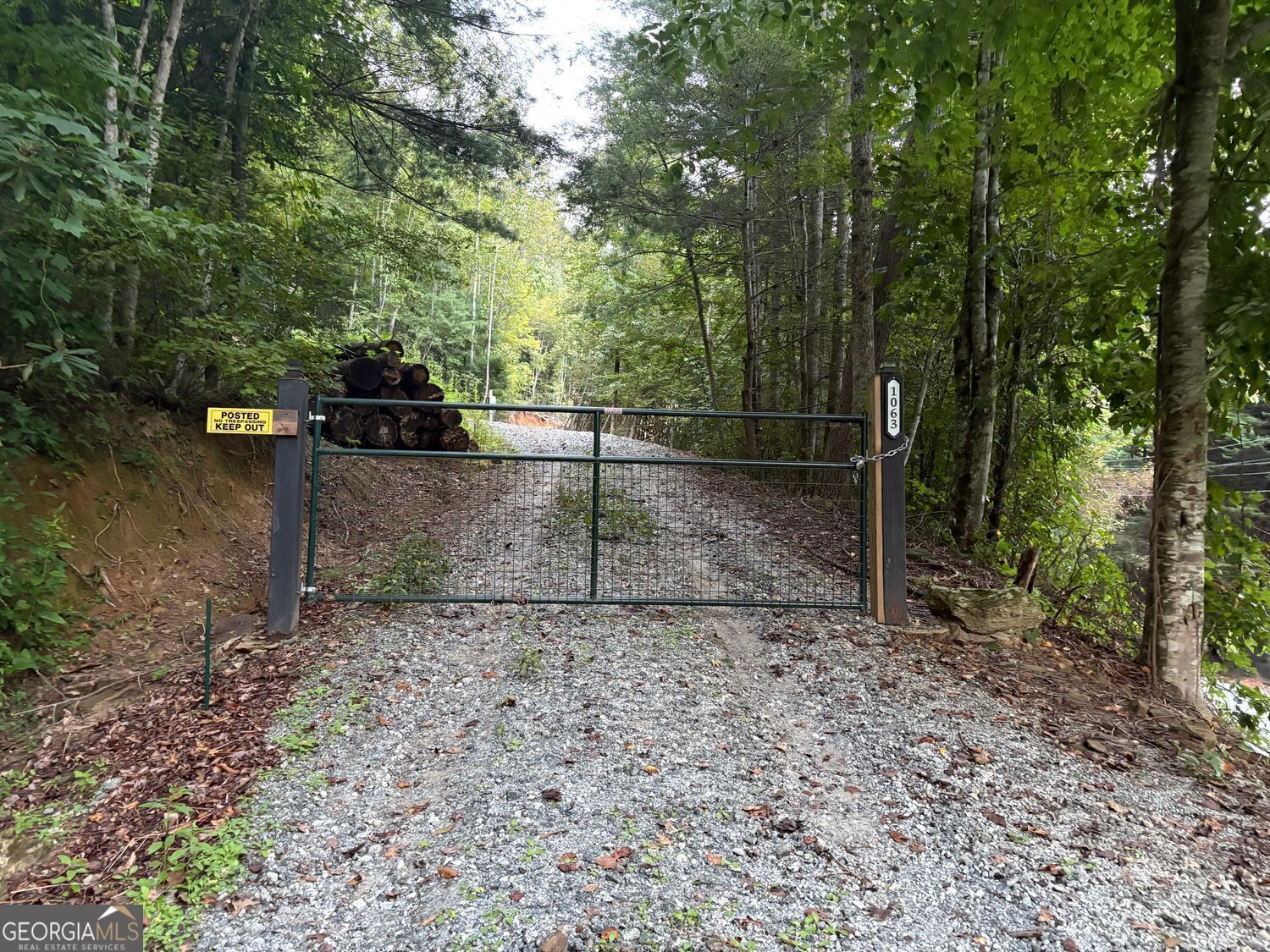 1063 Rickman Airfield Road Clayton, GA 30525 - Photo 5 of 34 First Entrance