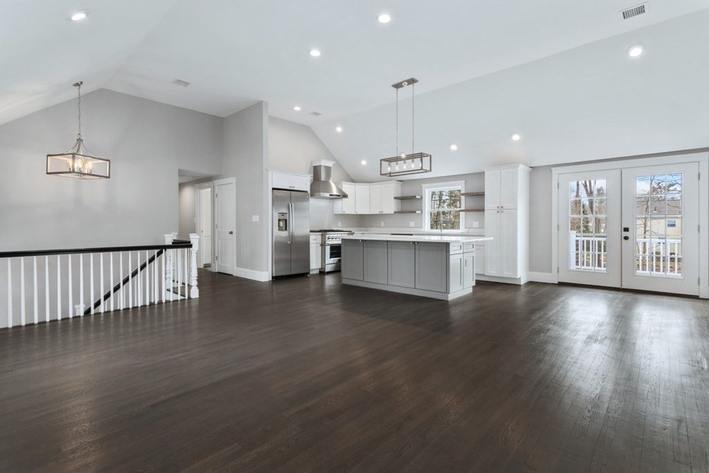 10 Olde Towne Road Lynnfield, MA 01940 - Photo 9 of 32 Gallery Image 9