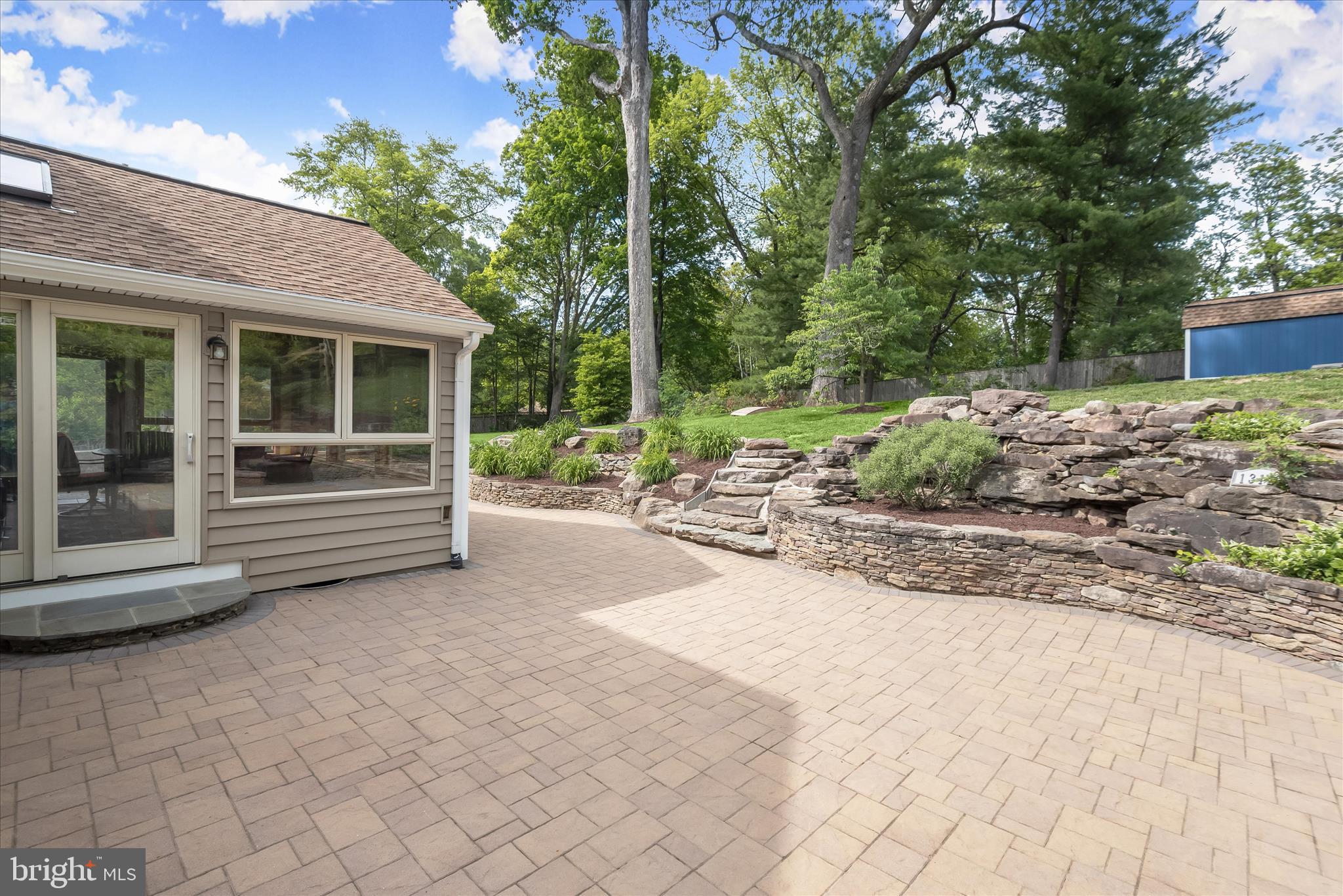 13121 Brandon Way Road Darnestown, MD 20878 - Photo 7 of 11 Expansive patio