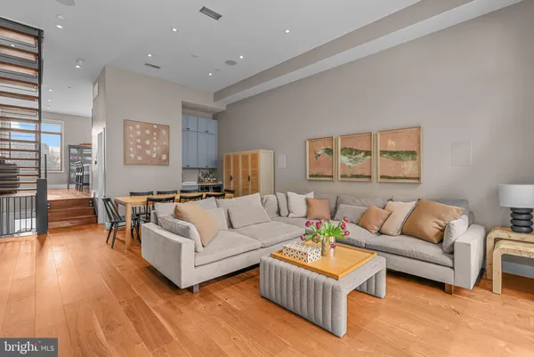 $1,600,000 | 308 North 2nd Street, Philadelphia, PA 19106