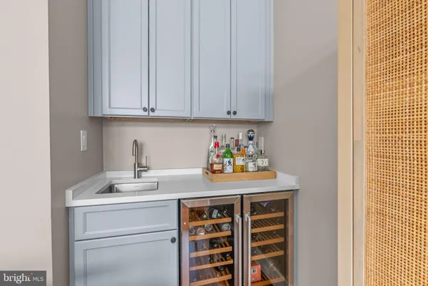 $1,600,000 | 308 North 2nd Street, Philadelphia, PA 19106