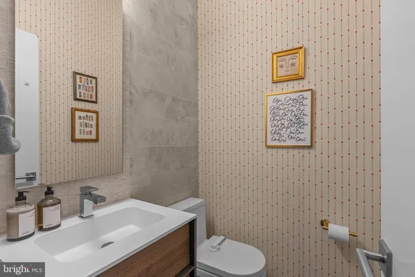 $1,600,000 | 308 North 2nd Street, Philadelphia, PA 19106