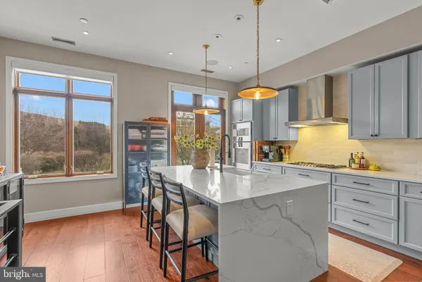 $1,600,000 | 308 North 2nd Street, Philadelphia, PA 19106