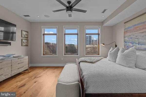 $1,600,000 | 308 North 2nd Street, Philadelphia, PA 19106