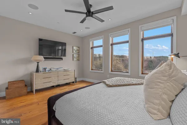$1,600,000 | 308 North 2nd Street, Philadelphia, PA 19106