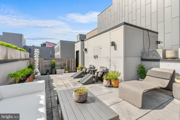 $1,600,000 | 308 North 2nd Street, Philadelphia, PA 19106